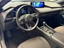 Mazda 3 2.0 E-SKYACTIV-G M HYBRID 122 AUTOMAAT EXCLUSIVE-LINE NAVIGATIE 360 CAMERA ADAPTIVE CRUISE CONTROL HEAD-UP DISPLAY APPLE CARPLAY/ANDROID RIJSTROOKSENSOREN DODEHOEKSENSOREN ZEER MOOI !!