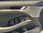 Mazda 3 2.0 E-SKYACTIV-G M HYBRID 122 AUTOMAAT EXCLUSIVE-LINE NAVIGATIE 360 CAMERA ADAPTIVE CRUISE CONTROL HEAD-UP DISPLAY APPLE CARPLAY/ANDROID RIJSTROOKSENSOREN DODEHOEKSENSOREN ZEER MOOI !!