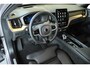 Volvo XC60 T6 Plug-in hybrid AWD Plus Dark | Panoramadak | Harman Kardon Premium Audio | Head-Up Display | 360° Parkeercamera | Parkeersensoren voor + achter | Harman Kardon Premium Audio | Google Infotainment | Stoelverwarming