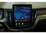 Volvo XC60 T6 Plug-in hybrid AWD Plus Dark | Panoramadak | Harman Kardon Premium Audio | Head-Up Display | 360° Parkeercamera | Parkeersensoren voor + achter | Harman Kardon Premium Audio | Google Infotainment | Stoelverwarming