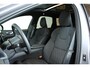 Volvo XC60 T6 Plug-in hybrid AWD Plus Dark | Panoramadak | Harman Kardon Premium Audio | Head-Up Display | 360° Parkeercamera | Parkeersensoren voor + achter | Harman Kardon Premium Audio | Google Infotainment | Stoelverwarming