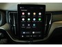 Volvo XC60 T6 Plug-in hybrid AWD Plus Dark | Panoramadak | Harman Kardon Premium Audio | Head-Up Display | 360° Parkeercamera | Parkeersensoren voor + achter | Harman Kardon Premium Audio | Google Infotainment | Stoelverwarming