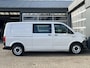 Volkswagen Transporter 2.0 TDI L2H1 DC 4Motion 150pk 4x4 Dubbele schuifdeur Airco Cruise controle Trekhaak 2500kg trekgewicht Camera Telefoonverbinding 5-Persoons Sitebars Achterklep   Apk 04-2026