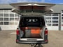 Volkswagen Transporter 2.0 TDI L2H1 DC 4Motion 150pk 4x4 Dubbele schuifdeur Airco Cruise controle Trekhaak 2500kg trekgewicht Camera Telefoonverbinding 5-Persoons Sitebars Achterklep   Apk 04-2026