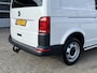 Volkswagen Transporter 2.0 TDI L2H1 DC 4Motion 150pk 4x4 Dubbele schuifdeur Airco Cruise controle Trekhaak 2500kg trekgewicht Camera Telefoonverbinding 5-Persoons Sitebars Achterklep   Apk 04-2026