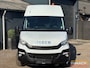 IVECO Daily 35S17A8 L2H2 - luchtvering - airco - service bus - 3.0L - 170 PK - automaat - schuifdeur - trekhaak 3500 kg - euro 5