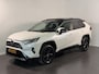 Toyota RAV4 2.5 Hybrid Bi-Tone | Schuif - / kanteldak | Trekhaak | Dealeronderhouden |