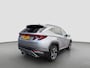 Hyundai Tucson 1.6 T-GDI 180pk Automaat MHEV 4WD Premium | Carplay | Camera | Adaptive Cruise | Leder | 19-inch velgen | Handsfree achterklep | Stoelverwaming/ventilatie | Trekhaak | Premium Audio | DAB | BLIS | Draadloze telefoonlader