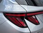 Hyundai Tucson 1.6 T-GDI 180pk Automaat MHEV 4WD Premium | Carplay | Camera | Adaptive Cruise | Leder | 19-inch velgen | Handsfree achterklep | Stoelverwaming/ventilatie | Trekhaak | Premium Audio | DAB | BLIS | Draadloze telefoonlader