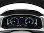 Volkswagen T-Roc Style 1.5 TSI 150 PK DSG Automaat | LED Plus | Elek. Kofferklep | Stoel & Stuurverwarming | Trekhaak | Side Assist | Achteruitrijcamera |