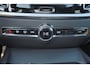 Volvo V60 B4 R-Design - IntelliSafe Assist & Surround - Harman/Kardon audio - Parkeercamera achter - Verwarmde voorstoelen, stuur & achterbank - Parkeersensoren voor & achter - Elektr. bedienb. bestuurdersstoel met geheugen - Draadloze tel. lader - Standkachel - Extra getint glas - 20' LMV