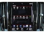 Volvo V60 B4 R-Design - IntelliSafe Assist & Surround - Harman/Kardon audio - Parkeercamera achter - Verwarmde voorstoelen, stuur & achterbank - Parkeersensoren voor & achter - Elektr. bedienb. bestuurdersstoel met geheugen - Draadloze tel. lader - Standkachel - Extra getint glas - 20' LMV