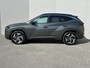 Hyundai Tucson 1.6 T-GDI PHEV Comfort Smart 4WD / Fabrieksgarantie t/m 05-2027 / Dealer Onderhouden / Stoel-/Stuurverwarming / Achteruitrijcamera / Navigatie / Apple Carplay/Android Auto / Elektrische achterklep /