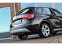 BMW X1 xDrive28i Executive | 3e eigenaar | Keyless entry | Memory | Stoelverwarming | Xenon | Cruise control | Navigatie | Sportstuur | PDC | Climate control | Lichtpakket | Regensensor