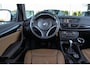 BMW X1 xDrive28i Executive | 3e eigenaar | Keyless entry | Memory | Stoelverwarming | Xenon | Cruise control | Navigatie | Sportstuur | PDC | Climate control | Lichtpakket | Regensensor
