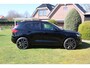 Volvo XC40 2.0 T5 AWD R-Design Dark, Intro Edition, 247Pk, Onderscheidend, Full options Alles in de kleur Black Stone, Harman Kardon, 21" LM, Pano dak, Leer/alcantara, enz.enz.