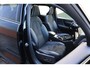 Volvo XC40 2.0 T5 AWD R-Design Dark, Intro Edition, 247Pk, Onderscheidend, Full options Alles in de kleur Black Stone, Harman Kardon, 21" LM, Pano dak, Leer/alcantara, enz.enz.