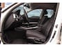 BMW 3-Serie Touring 318i Executive | Facelift | Cruise control | Comfort Package | Climate control | PDC achter | Regensensor | Radio Professional | 17 inch | Stuurwiel multifunctioneel