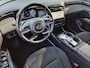 Hyundai Tucson 1.6 T-GDI PHEV Comfort Smart Sky 4WD / Dealeronderhouden / Fabrieksgarantie tot 06-2027 / Glazen schuif- en kanteldak / Stuur- & Stoelverwarming / Trekgewicht 1350 kg / Adaptief cruise control / Achteruitrijcamera / Krell Audio Systeem /