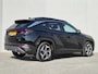 Hyundai Tucson 1.6 T-GDI PHEV Comfort Smart Sky 4WD / Dealeronderhouden / Fabrieksgarantie tot 06-2027 / Glazen schuif- en kanteldak / Stuur- & Stoelverwarming / Trekgewicht 1350 kg / Adaptief cruise control / Achteruitrijcamera / Krell Audio Systeem /