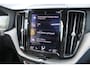 Volvo XC60 T8 390PK Automaat Twin Engine AWD Inscription | Head-up | Pilot Assist | Trekhaak | 360 Camera | H&K Audio | Schuif/kanteldak |