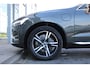 Volvo XC60 T8 390PK Automaat Twin Engine AWD Inscription | Head-up | Pilot Assist | Trekhaak | 360 Camera | H&K Audio | Schuif/kanteldak |