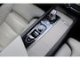 Volvo XC60 T8 390PK Automaat Twin Engine AWD Inscription | Head-up | Pilot Assist | Trekhaak | 360 Camera | H&K Audio | Schuif/kanteldak |