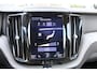 Volvo XC60 T8 390PK Automaat Twin Engine AWD Inscription | Head-up | Pilot Assist | Trekhaak | 360 Camera | H&K Audio | Schuif/kanteldak |