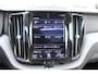 Volvo XC60 T8 390PK Automaat Twin Engine AWD Inscription | Head-up | Pilot Assist | Trekhaak | 360 Camera | H&K Audio | Schuif/kanteldak |