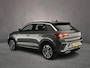 Volkswagen T-Roc R-Line 1.5 TSI 150pk DSG Automaat Trekhaak, Adaptive cruise control, Navigatie, Parkeersensoren, LED koplampen, App connect, Airco, DAB, Radio