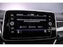 Volkswagen T-Roc R-Line 1.5 TSI 150pk DSG Automaat Trekhaak, Adaptive cruise control, Navigatie, Parkeersensoren, LED koplampen, App connect, Airco, DAB, Radio