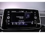 Volkswagen T-Roc R-Line 1.5 TSI 150pk DSG Automaat Trekhaak, Adaptive cruise control, Navigatie, Parkeersensoren, LED koplampen, App connect, Airco, DAB, Radio