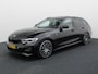 BMW 3-Serie Touring 320i High Executive Edition | 20'' | Pano | Head Up | Elk. A-klep | Camera | Prijs Rijklaar!!