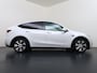 Tesla Model Y Long Range AWD 75kWh 514PK Warmtepomp Stuur+Stoel+Achterbankverwarming Panoramadak Camera's Adap.Cruise Navi Ecc Premium-Audio Leder SOH 91,4% 4WD Keyless Intel Atom®-Processor Privacy Glas Lmv Matrix Led Dodehoekdetectie