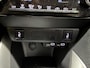 Toyota Yaris 1.5 Hybrid 115 Business Stoel/stuurwielverwarming , Parkeersensoren voor en achter , Camera , All Season banden met lm velgen , BTW auto