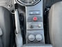 Toyota Hilux 2.4 D-4D-F Xtra Cab Cool Comfort Airco Trekhaak 3500kg trekgewicht Telefoonverbinding Pick-up Open laadbak 2-Persoons 4x4 Off-road Ex overheid
