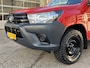 Toyota Hilux 2.4 D-4D-F Xtra Cab Cool Comfort Airco Trekhaak 3500kg trekgewicht Telefoonverbinding Pick-up Open laadbak 2-Persoons 4x4 Off-road Ex overheid