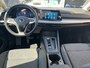 Volkswagen Golf 1.0 eTSI Life / AUTOMAAT/ CRUISE/ STOELVERWARMING/ APP-CONNECT/ CLIMATE/ PARK. SENSOREN/ DIGITAL DASH/ NAVI/ 16'' LMV