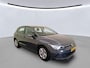 Volkswagen Golf 1.0 eTSI Life / AUTOMAAT/ CRUISE/ STOELVERWARMING/ KEYLESS/ DIGITAL DASH/ NAVI/ 16'' LMV