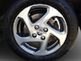 Toyota Yaris 1.5 Hybrid Dynamic Limited | Stoelverwarming | Parkeersensoren voor | Achteruitrijcamera | Climate Control |