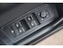 Volkswagen T-Roc 1.0 TSI Style Business Trekhaak 18 inch Zwarte Velgen Navigatie Carplay Android Airco Adaptive Cruise Control Parkeersensoren