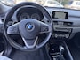 BMW X1 xDrive20i Executive // PANO / SCHUIF- KANTELDAK // NAVI // PDC V+A // CRUISE // TREKHAAK // ELEK. ACHTERKLEP //