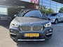 BMW X1 xDrive20i Executive // PANO / SCHUIF- KANTELDAK // NAVI // PDC V+A // CRUISE // TREKHAAK // ELEK. ACHTERKLEP //