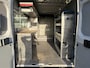 Opel Movano 2.2D 140 L3H2 Kastinrichting Airco Cruise controle Trekhaak 2500kg trekgewicht Apple carplay Omvormer 220V Werkplaatsinrichting 3-Persoons Achterruitrij camera Sortimo 1e eigenaar