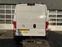 Opel Movano 2.2D 140 L3H2 Kastinrichting Airco Cruise controle Trekhaak 2500kg trekgewicht Apple carplay Omvormer 220V Werkplaatsinrichting 3-Persoons Achterruitrij camera Sortimo 1e eigenaar