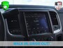 Ram 1500 Classic | SLT | 5.7L HEMI | Container | Night Edition | 6 zitplaatsen | Container | Night edition | treeplanken |