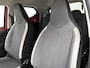 Toyota Aygo 1.0 VVT-i x-joy | Dealer onderhouden | Apple CarPlay/Android Auto | Climate Control | DAB | Automatische verlichting | Velgen | Elektrische ramen voor | Buitenspiegels elektrisch verstelbaar |