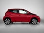 Toyota Aygo 1.0 VVT-i x-joy | Dealer onderhouden | Apple CarPlay/Android Auto | Climate Control | DAB | Automatische verlichting | Velgen | Elektrische ramen voor | Buitenspiegels elektrisch verstelbaar |