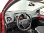Toyota Aygo 1.0 VVT-i x-joy | Dealer onderhouden | Apple CarPlay/Android Auto | Climate Control | DAB | Automatische verlichting | Velgen | Elektrische ramen voor | Buitenspiegels elektrisch verstelbaar |