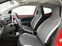 Toyota Aygo 1.0 VVT-i x-joy | Dealer onderhouden | Apple CarPlay/Android Auto | Climate Control | DAB | Automatische verlichting | Velgen | Elektrische ramen voor | Buitenspiegels elektrisch verstelbaar |